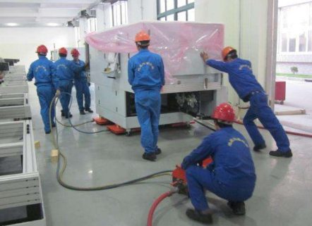 設(shè)備搬運(yùn)工作離不開成華電動(dòng)搬運(yùn)車